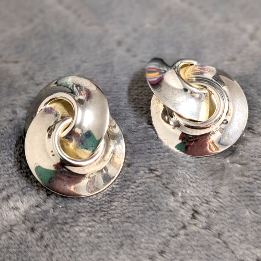 Vintage 80's Silvertone Knot Clip Earrings - Picture 3 of 7
